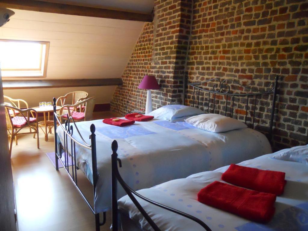 Huis De Wilde Wingerd Hotel Ypres Exterior photo